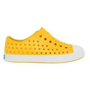 Native Kids Crayon Yellow Shell White Jefferson Size 4